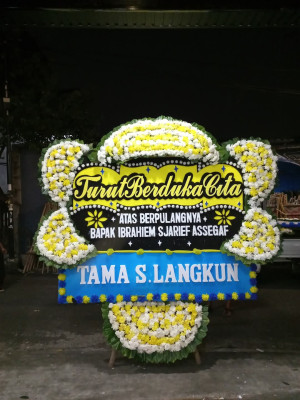 Papan Bunga Duka di Sabaru